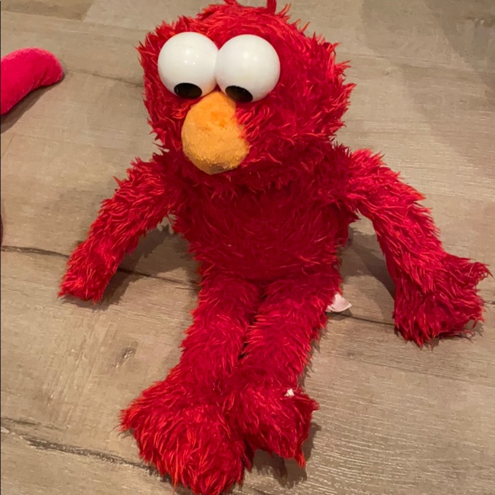Elmo sing along